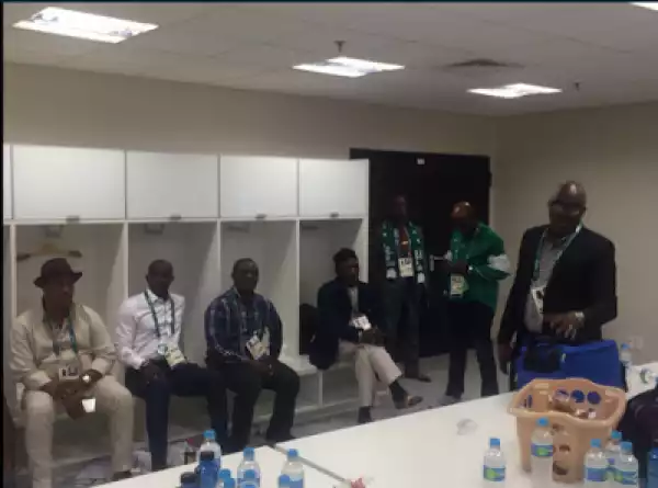 Rio Olympics 2016; NFF President Consoles Nigerian Team After Loss Against Germany - PHOTOS